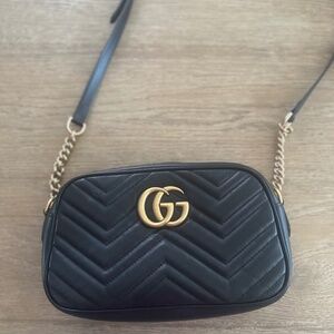GUCCCI GG Marmont chain shoulder bag